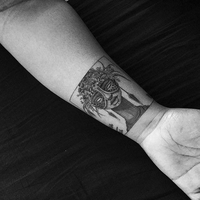 tatuaje en la muneca 791