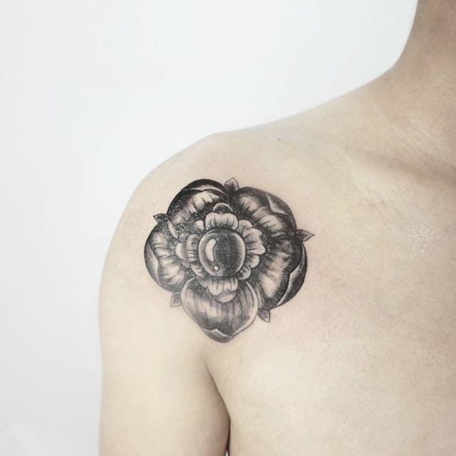 tatuaje flores 381