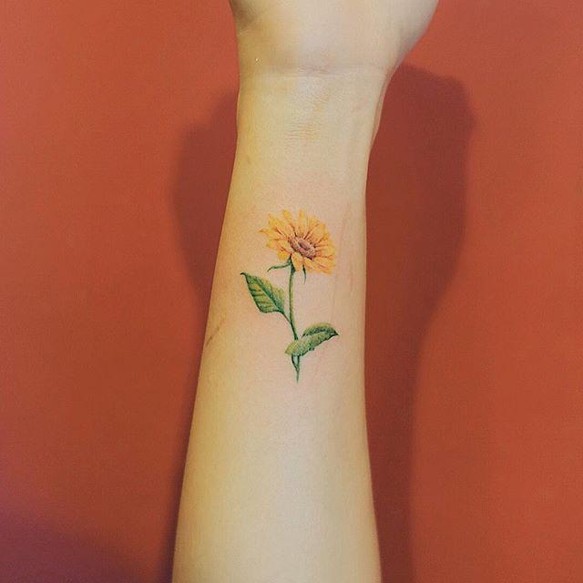 tatuaje flores 571