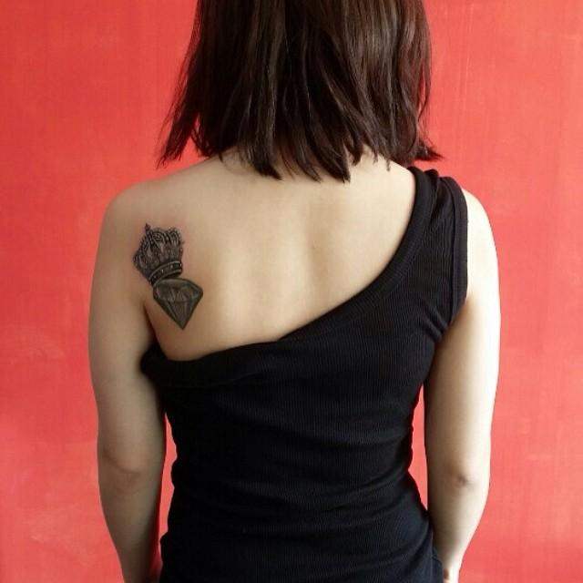 tatuaje corona 01
