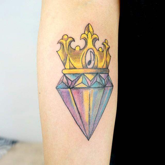 tatuaje diamante 111