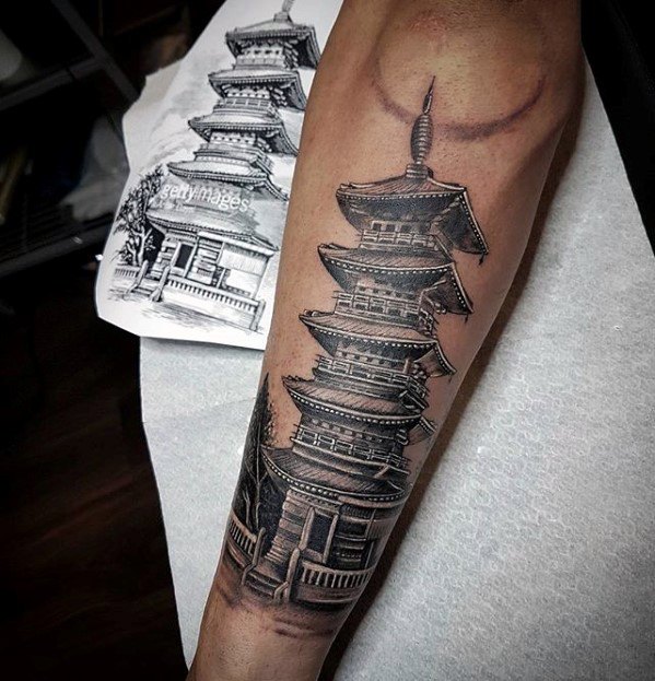 tatuaje pagoda 66