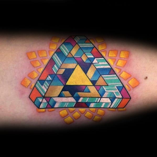 tatuaje triangulo penrose 102