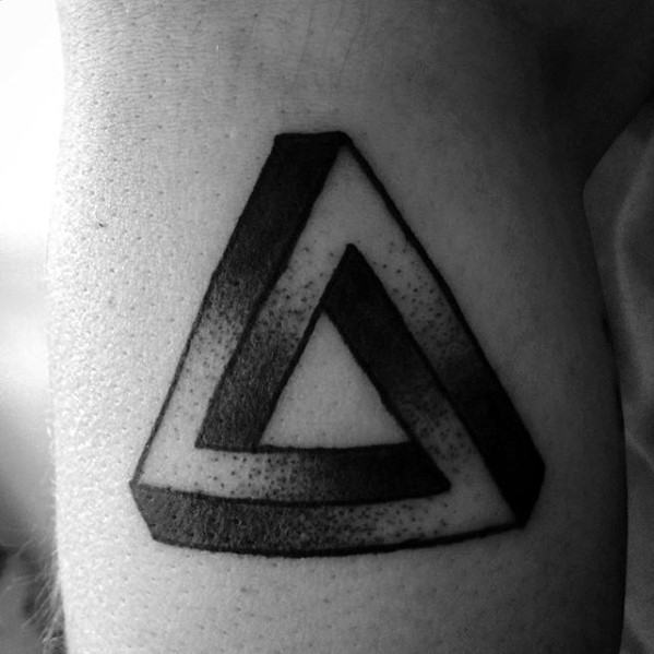 tatuaje triangulo penrose 42