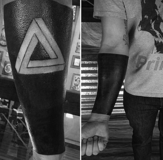 tatuaje triangulo penrose 74