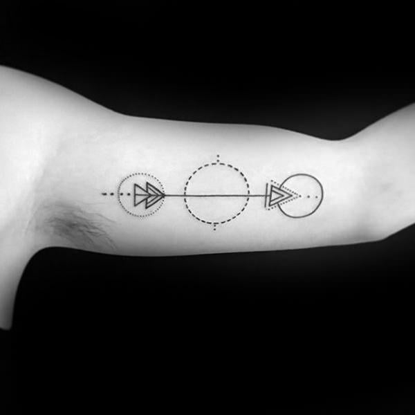 tatuaje flecha 139
