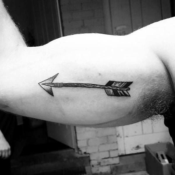 tatuaje flecha 144