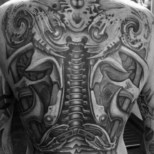 tatuaje columna vertebral 176