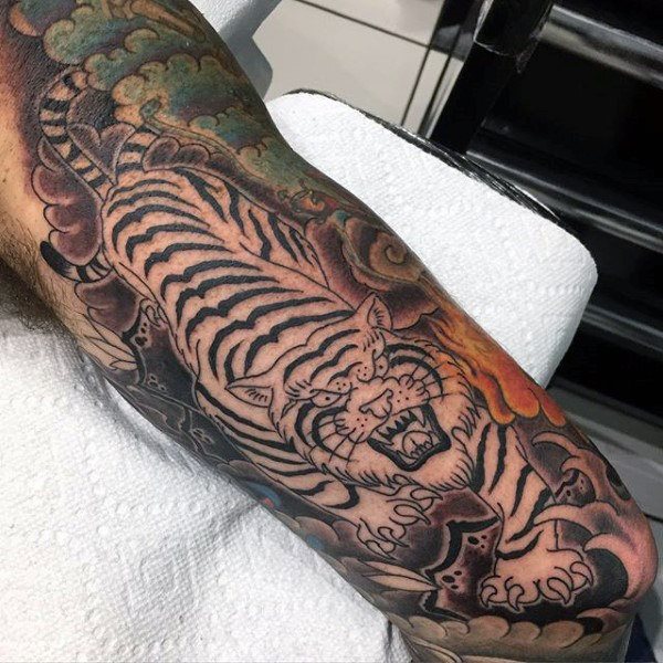 tatuaje tigre 1090