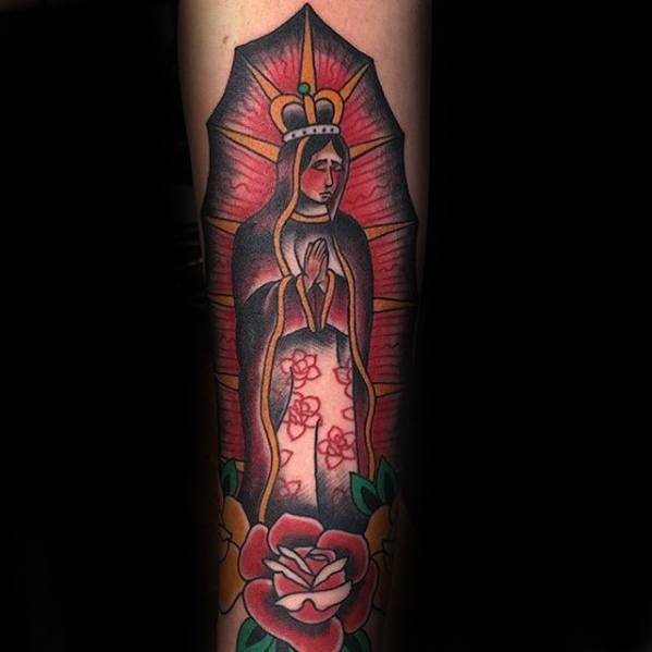 50 Tatuajes de la Virgen de Guadalupe (con el significado)