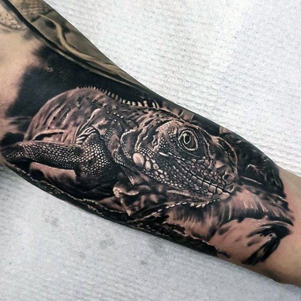 tatuaje iguana 76