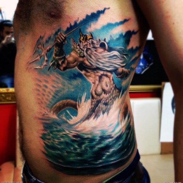 30 Tatuajes de Poseidón, el Dios del Mar (Con el significado)