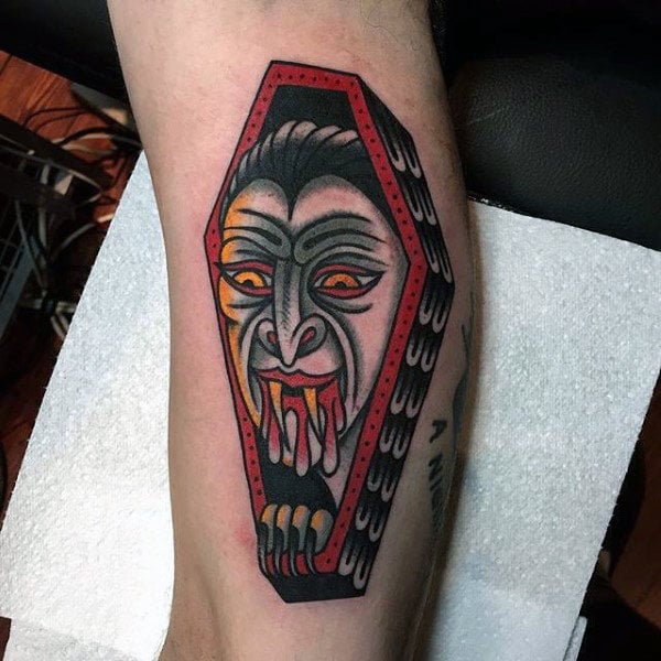 tatuaje vampiro 77