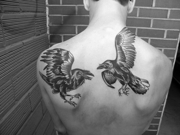 tatuaje cuervos Hugin Munin 84