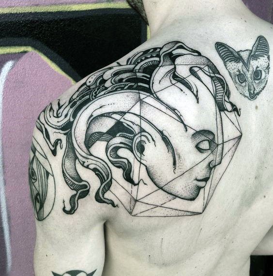 tatuaje icosaedro 60