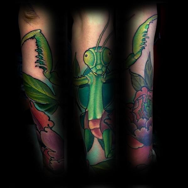 tatuaje mantis religiosa 18