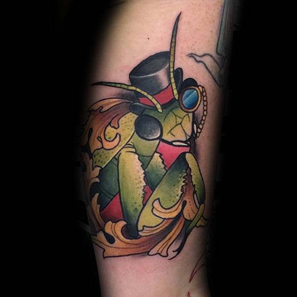 tatuaje mantis religiosa 44