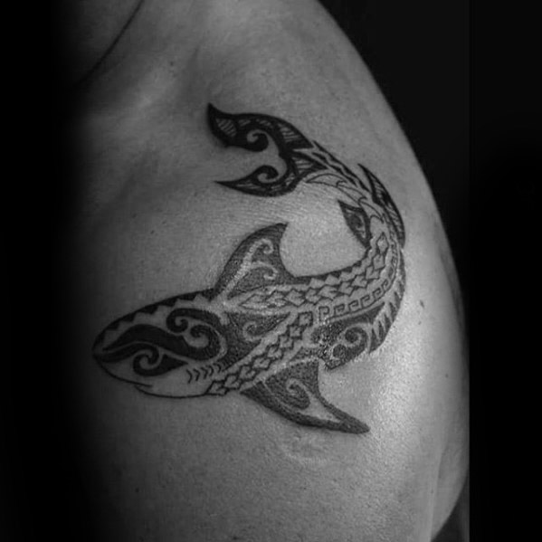 tatuaje tiburon maori 62