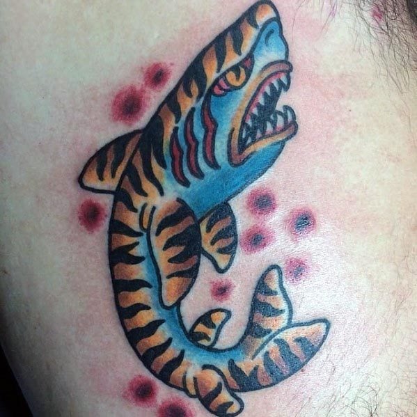 tatuaje tiburon tigre 32