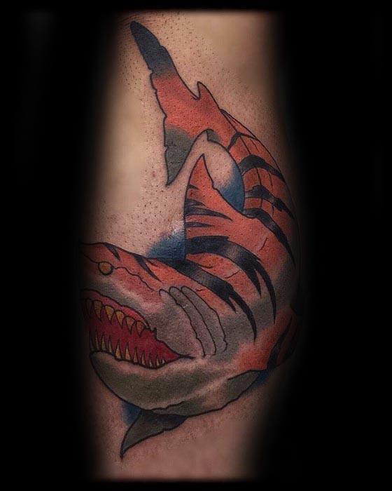 tatuaje tiburon tigre 36