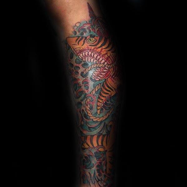 tatuaje tiburon tigre 74