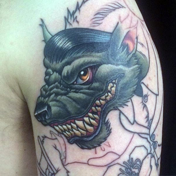 tatuaje hombre lobo 109