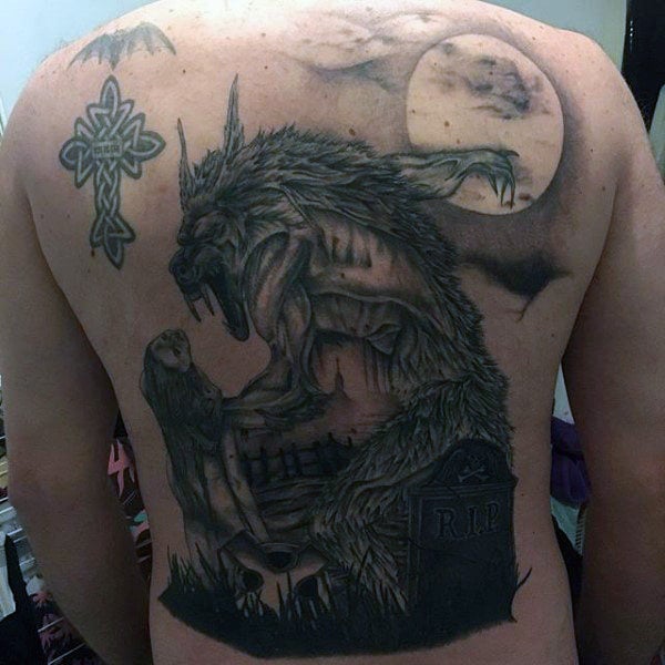 tatuaje hombre lobo 121
