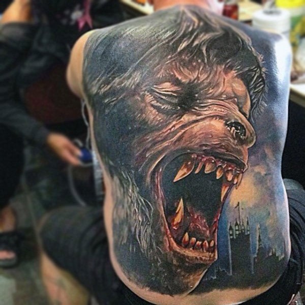 tatuaje hombre lobo 21