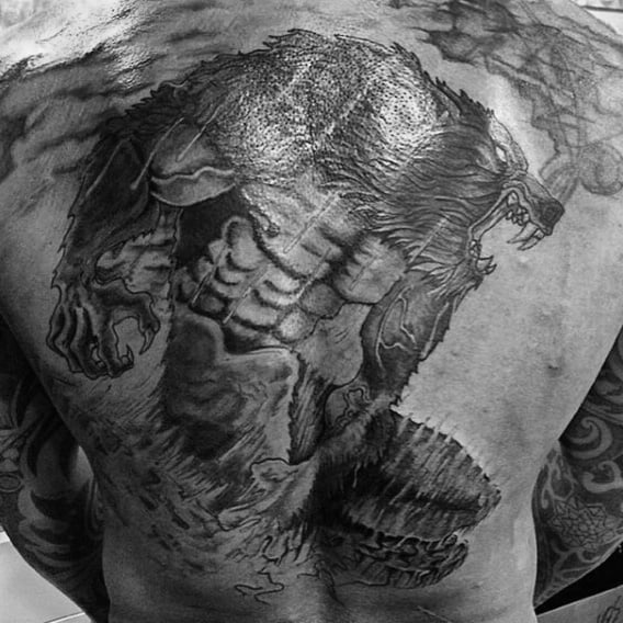 tatuaje hombre lobo 33
