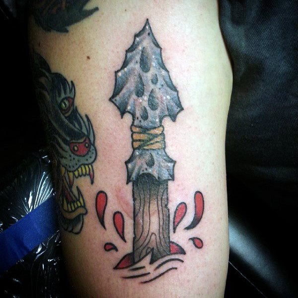 tatuaje punta flecha 105