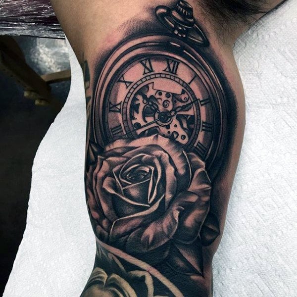 tatuaje reloj de bolsillo 157