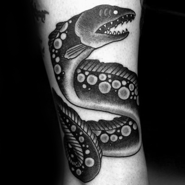 tatuaje anguila 70