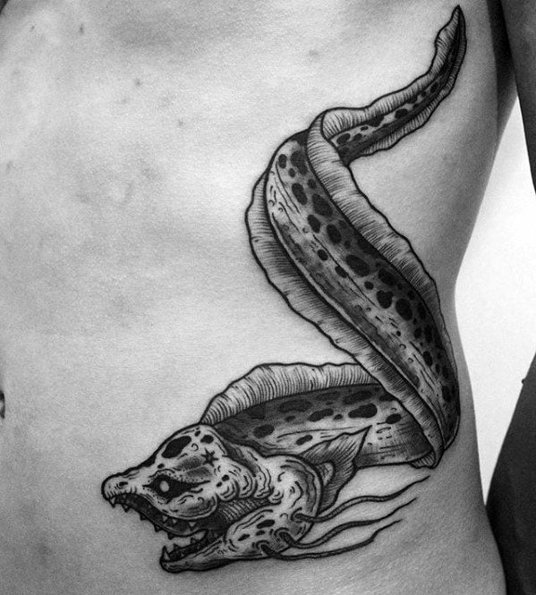 tatuaje anguila 76