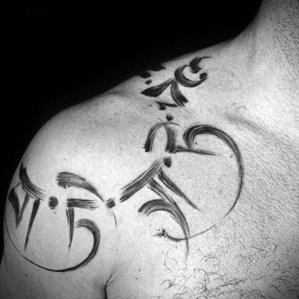 tatuaje en sanscrito 68
