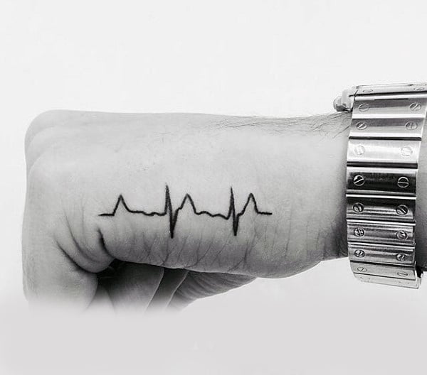 tatuaje ritmo cardiaco 125