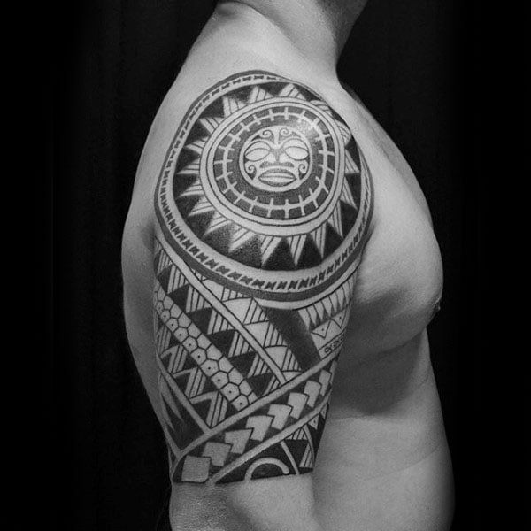 tatuaje tribal brazo 221