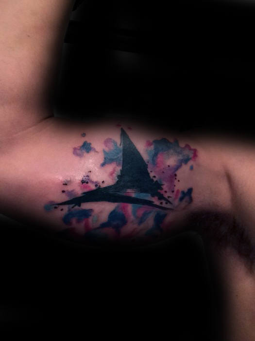 tatuaje aleta tiburon 10
