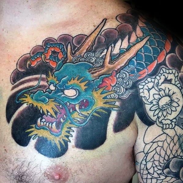 tatuaje dragon hombro 30