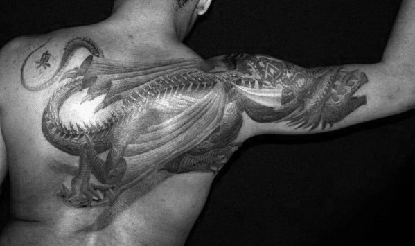 tatuaje dragon hombro 62