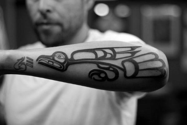 tatuaje pajaro tribal 52