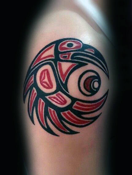 tatuaje pajaro tribal 88