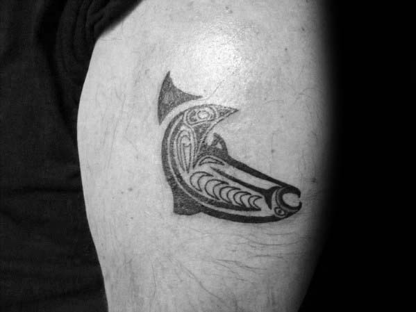 tatuaje pez tribal 24