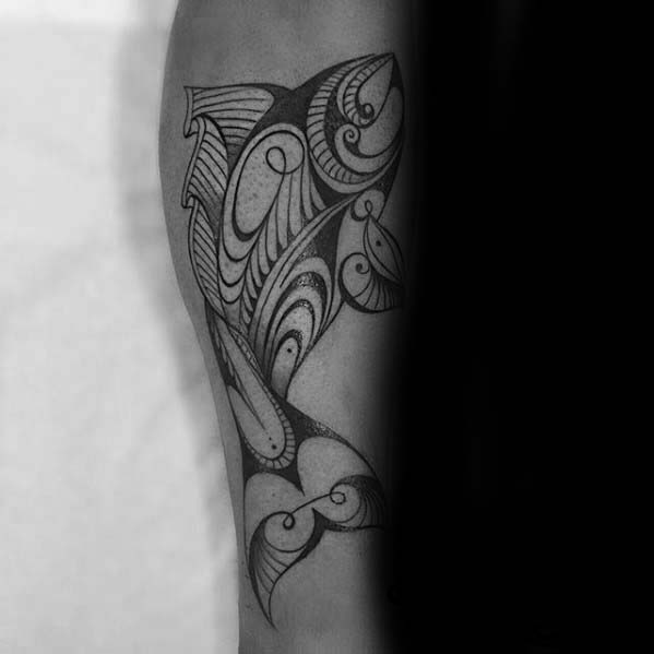 tatuaje pez tribal 36