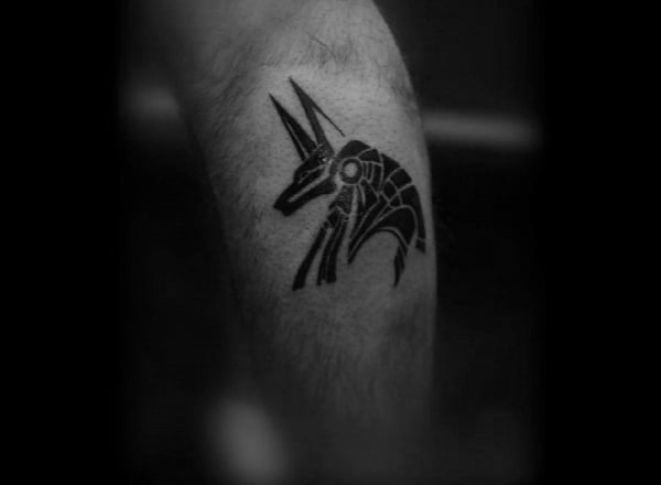 115 Tatuajes de Anubis (Con el significado)