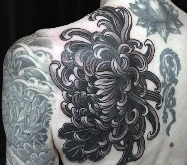 tatuaje crisantemos 268