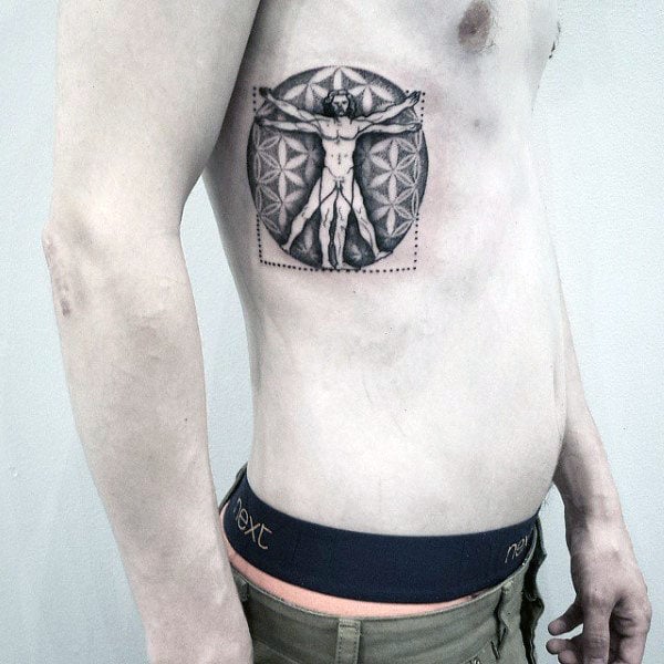 tatuaje hombre vitruvio 63