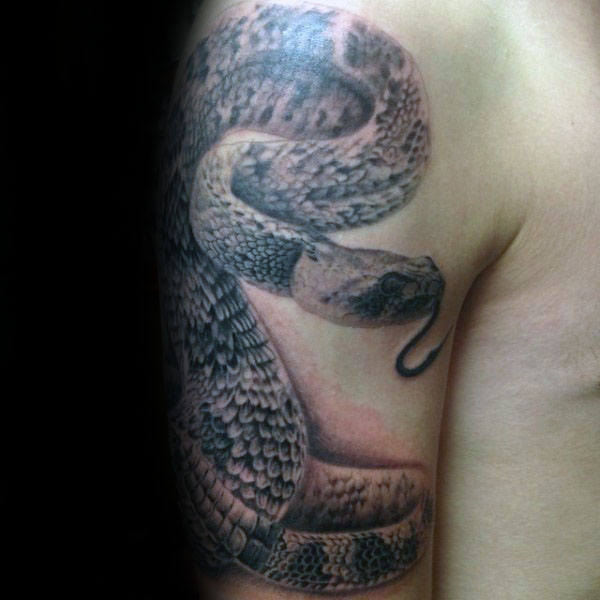 tatuaje serpiente cascabel 113
