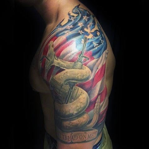 tatuaje serpiente cascabel 85