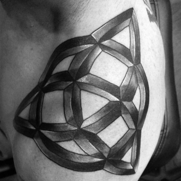 tatuaje simbolo triqueta 11