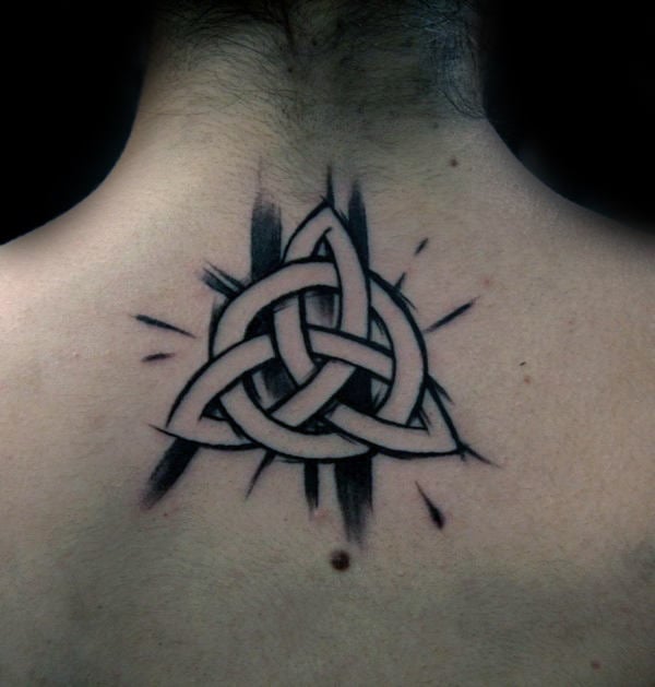 tatuaje simbolo triqueta 59
